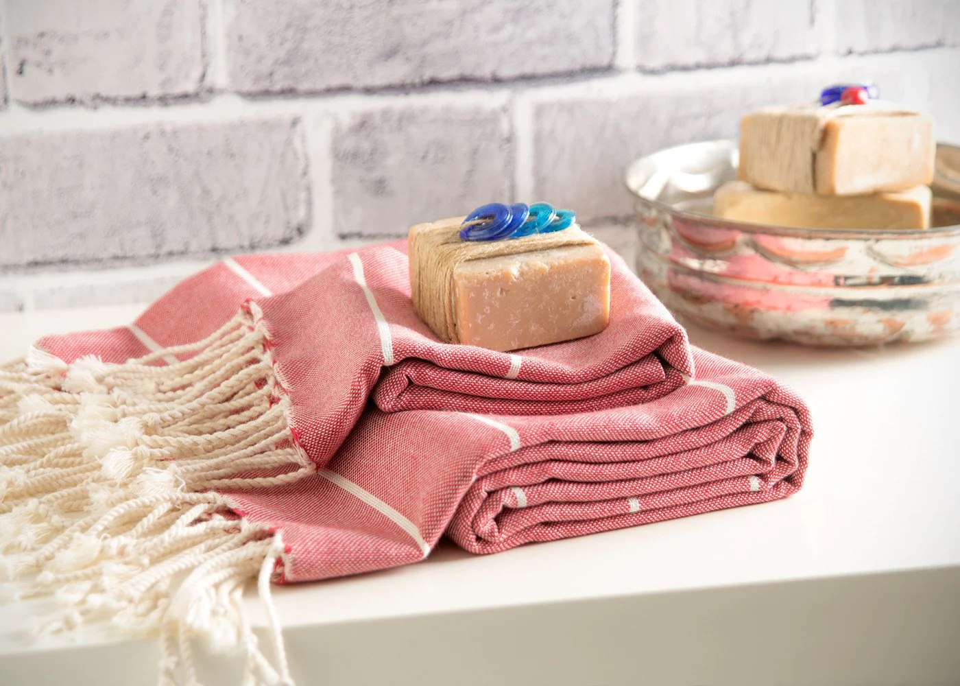 zeybek_red_d55388d3-0a64-4ac5-bf17-e2df286e97b9