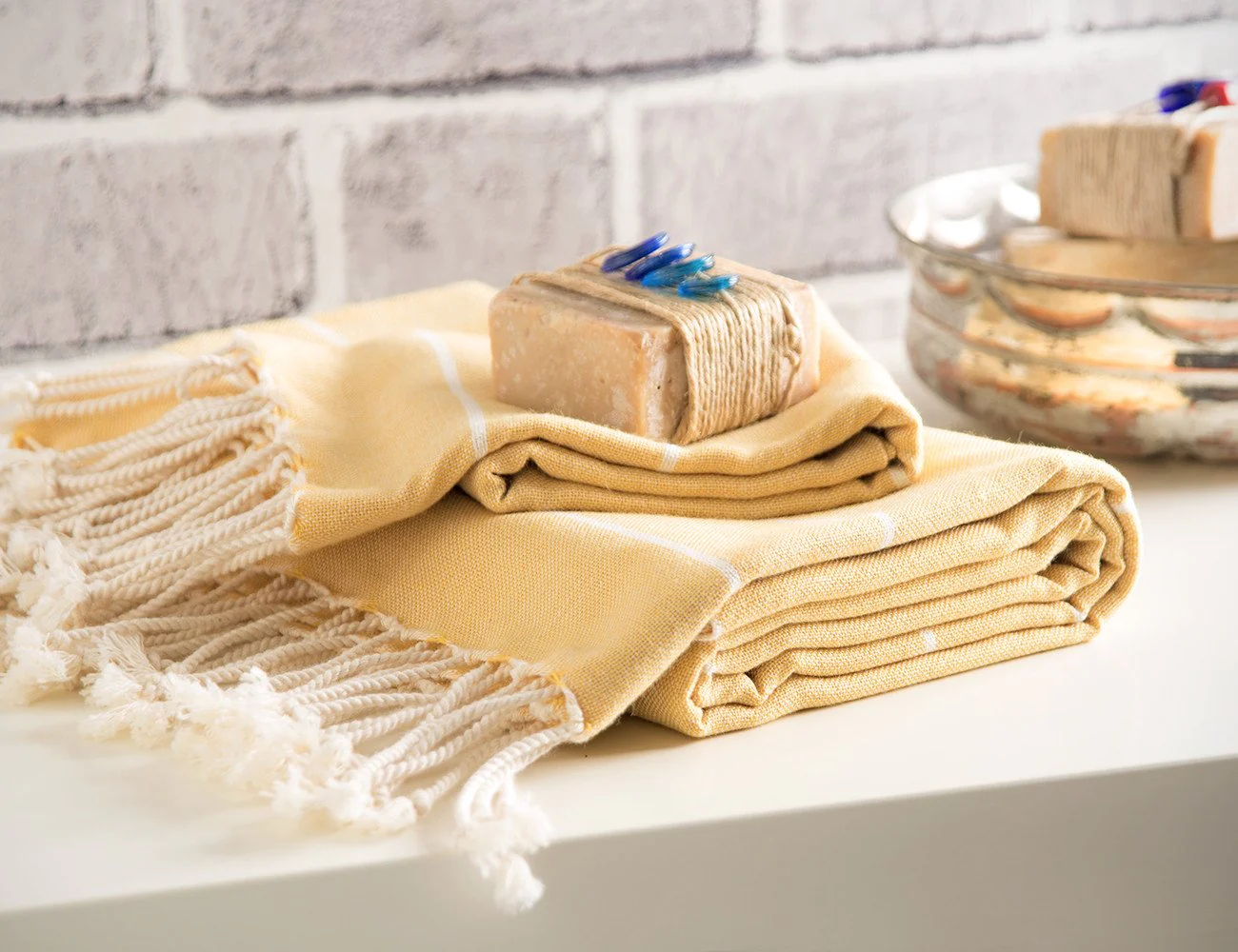 zeybek_yellow_7a86089f-ea4e-4882-8b50-d8ac62beb740